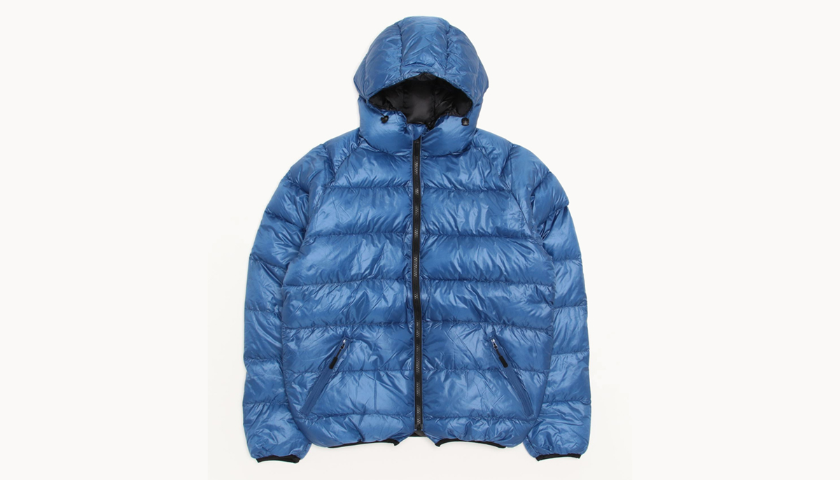 ナンガ × トレイルバムのダウンジャケットは、オーセンティックな