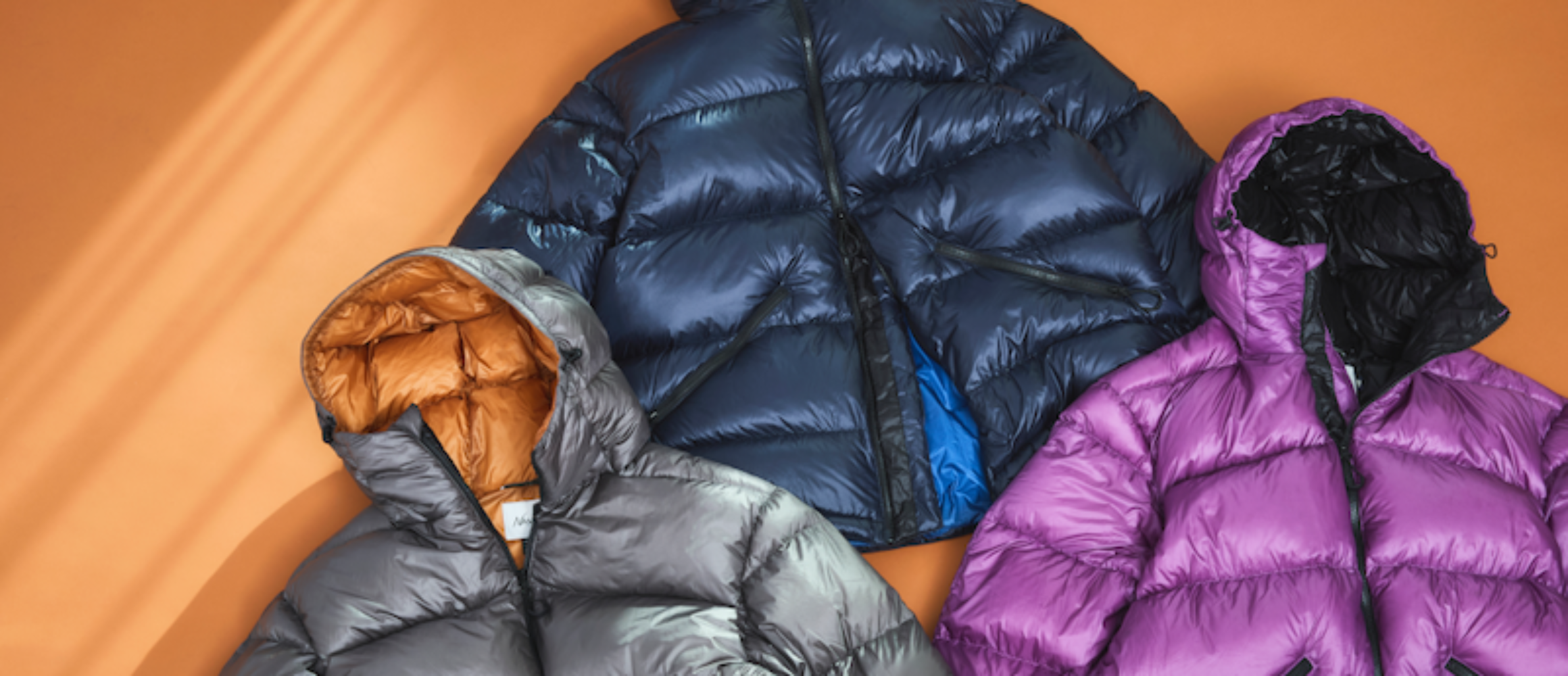 ナンガとピルグリム サーフ+サプライによる、初の別注ダウンフーディー