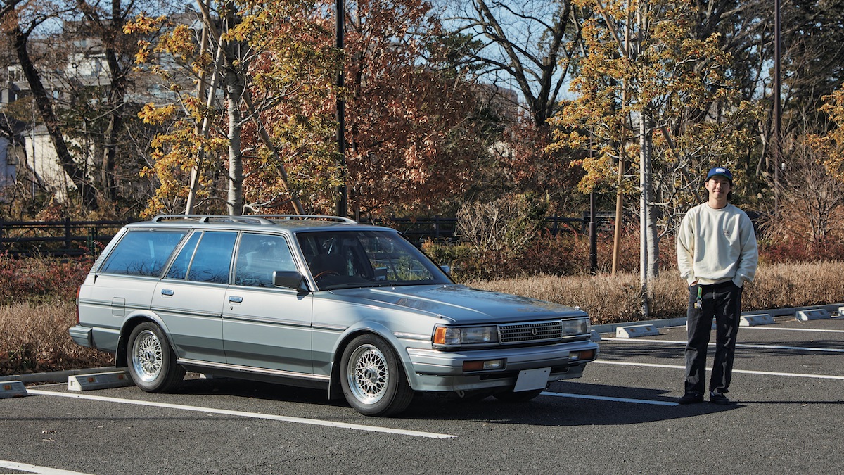 シゴトも遊び道具もしっかり積める、ネオクラクラシックな四角い