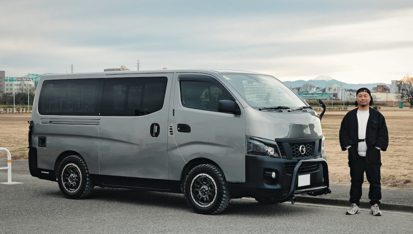 タクティカルなキャラバンを目指し、絶賛カスタム中。（'17 NISSAN