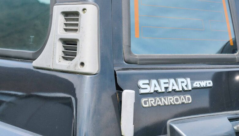 【’97 NISSAN SAFARI】本気仕様なクロカン車を大人キャンプスタイルに。