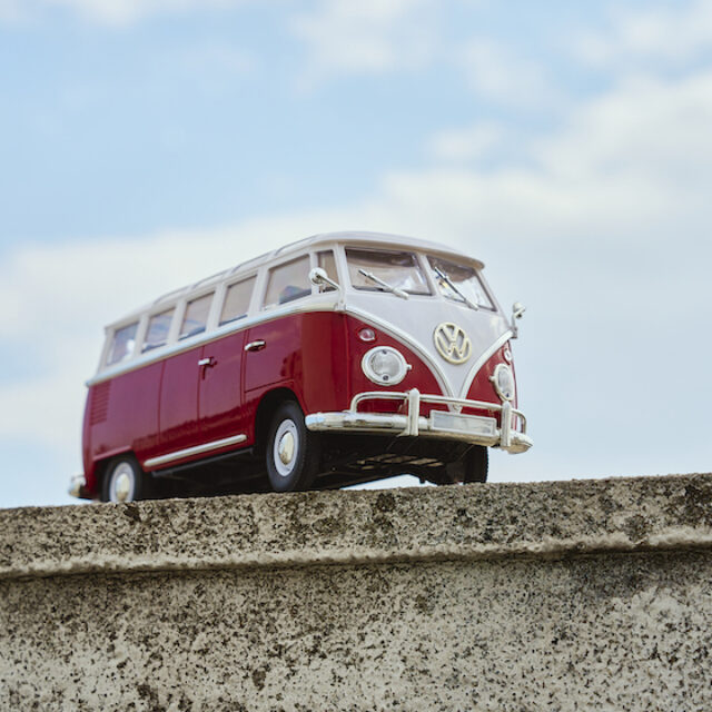 愛でて使えて走らせるとパワフル。WPLジャパンの最新作はワーゲンバス