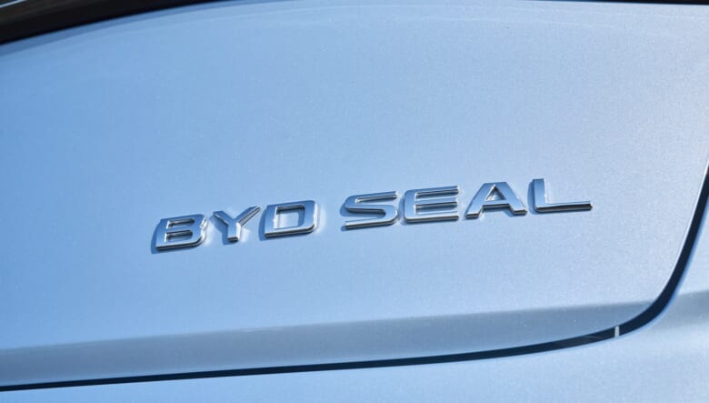 「BYD」本気のe-スポーツセダン、SEALでひと味違う走りを体感。