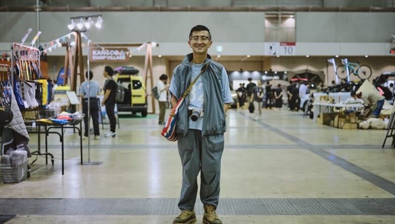 ワントーンコーデに美色ブーツが映える。-TOKYO OUTDOOR SHOW 2024-