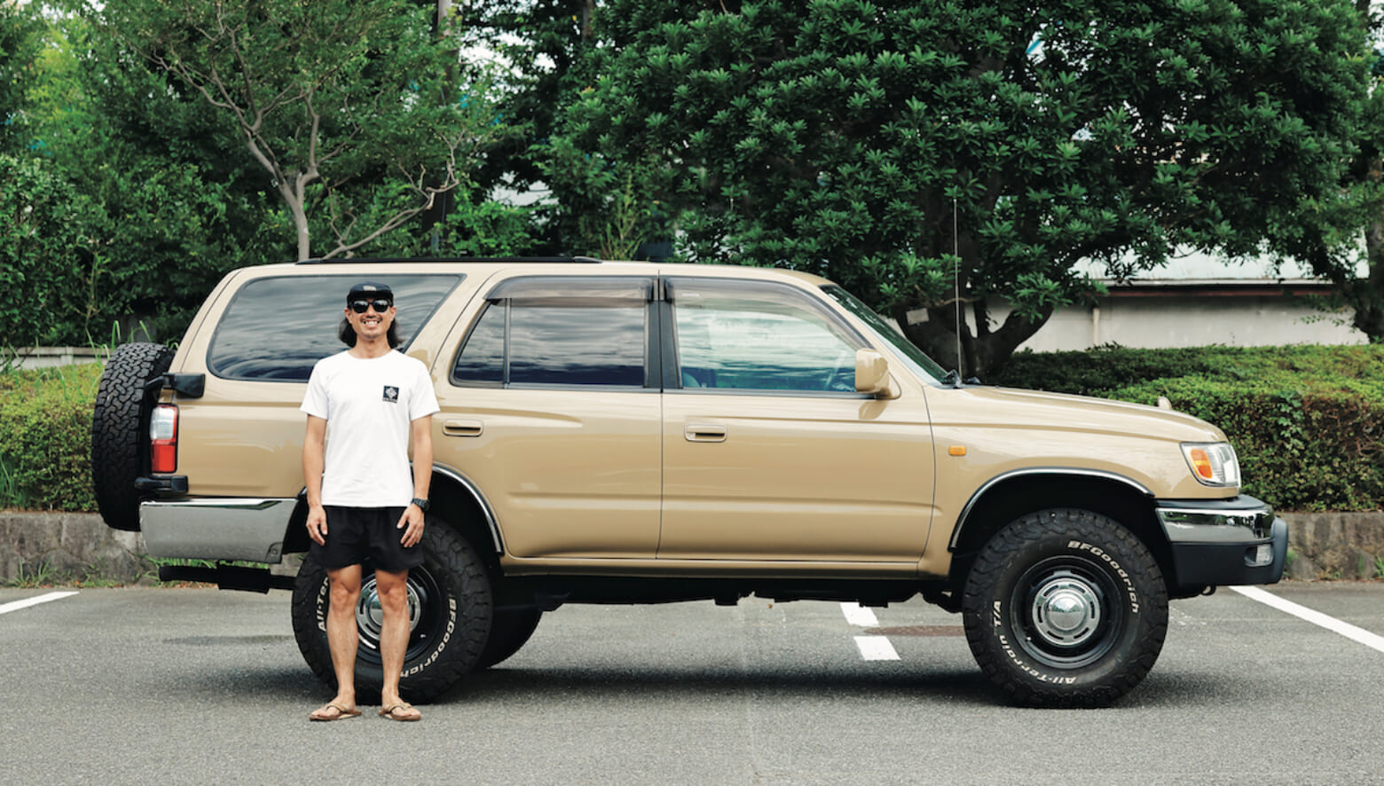 外遊び好きの家族にも大好評!! 昔から憧れのハイラックスサーフ。（'01