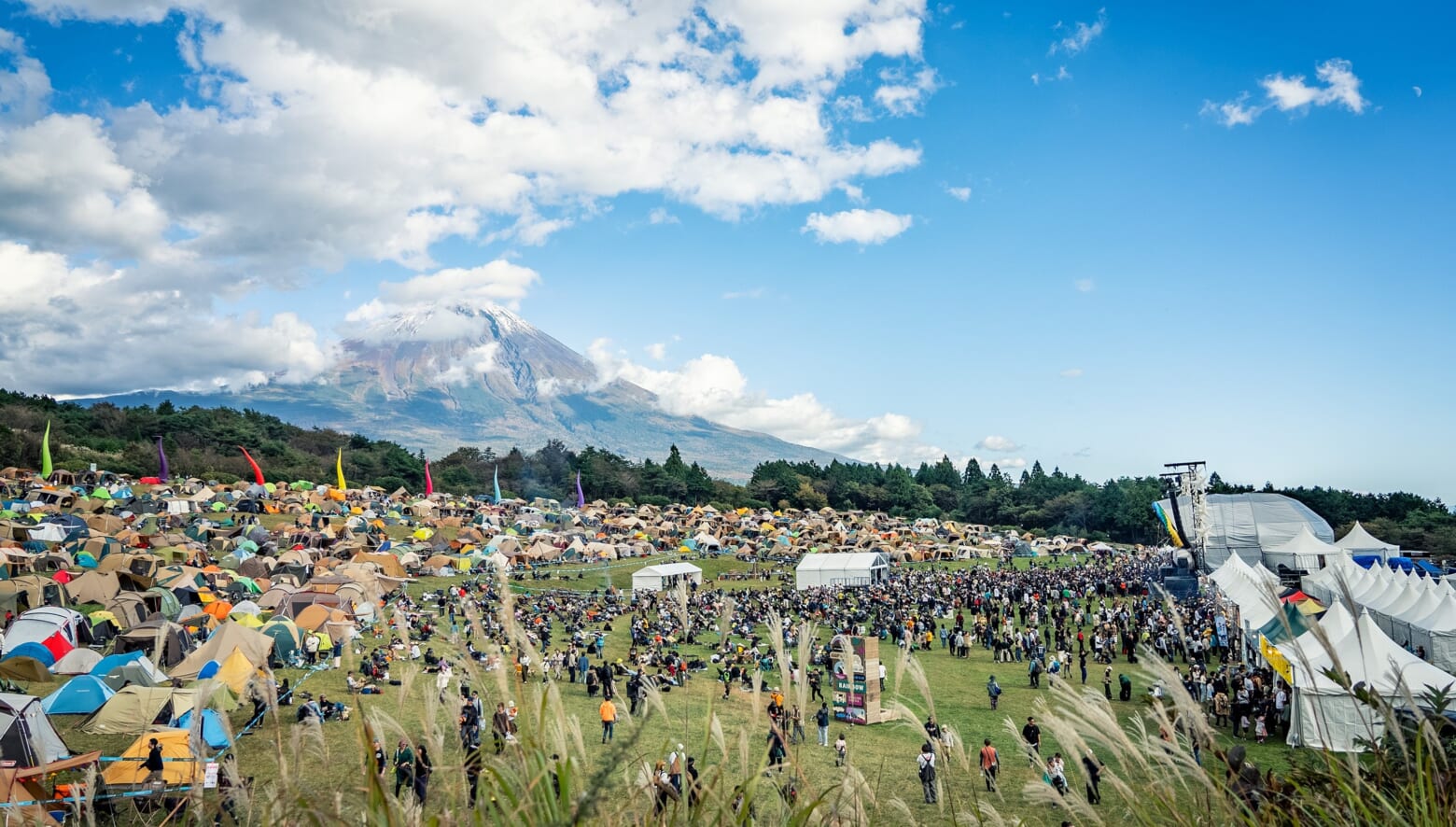 ひきフェス キャンバスボード 野外フェスからキャンプまで！全国アウトドアイベントカレンダー【2023