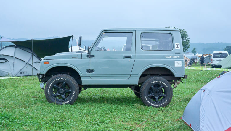 【’93 JIMNY JA11】キャンプ場でも元気に走る、ナローカスタムされた1台。