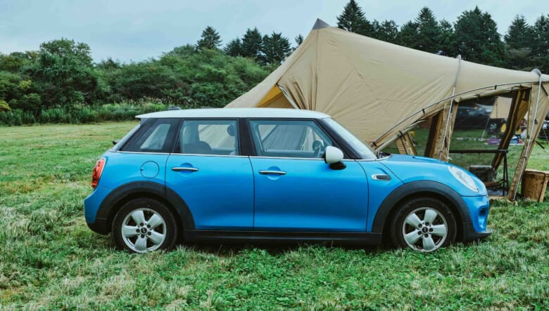 【’15 MINI MINI】フィールドへのドライブも楽しめる大きなミニカー。