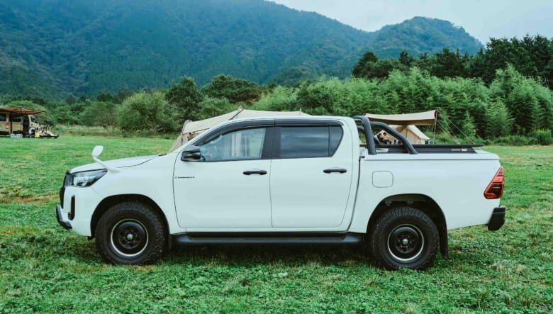 【’21 TOYOTA HILUX】カスタム済みを手に入れてジブン好みにアレンジ中。