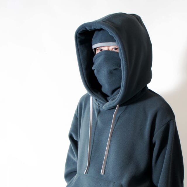 アクティビティで活躍するCCP定番のフルフェイスパーカーが、Wフード