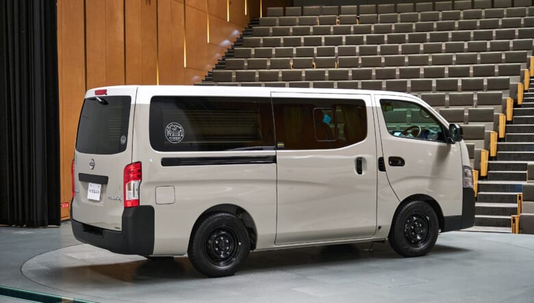 日産発の車中泊スタイル「マイルーム」第2弾。NV200 バネット MYROOM完成！