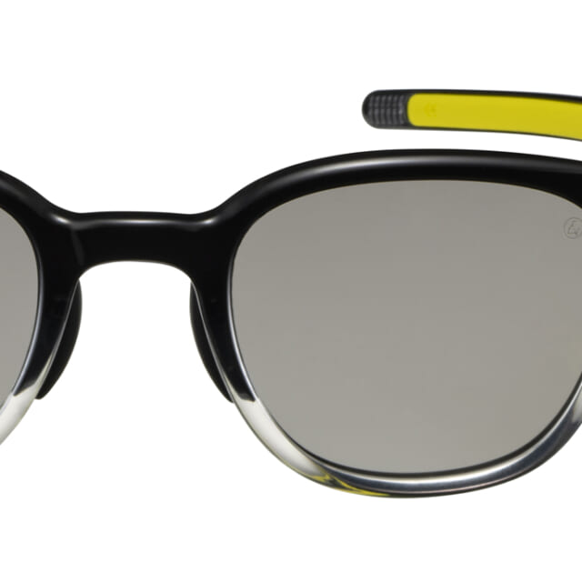 Eyevol サングラス 直営店限定色 アイヴォルの新作に、透け感で魅せる直営店限定カラーが登場