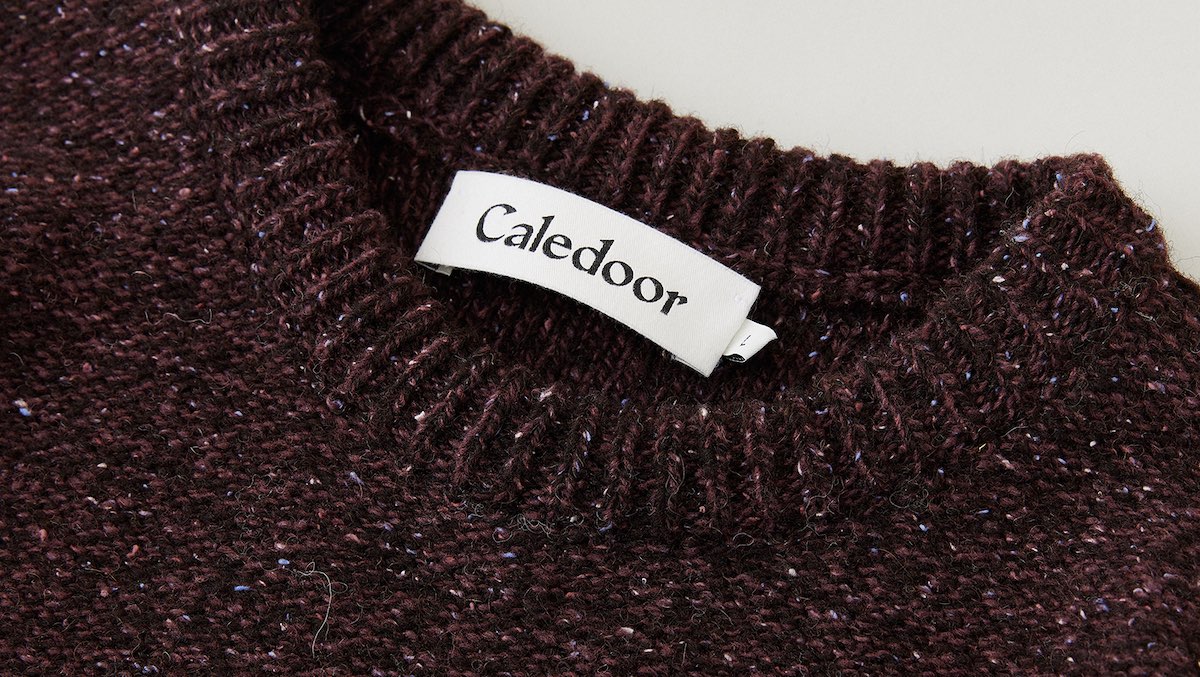 カレドアーがUKを代表するニッターのマカラスターに別注した上質ニット