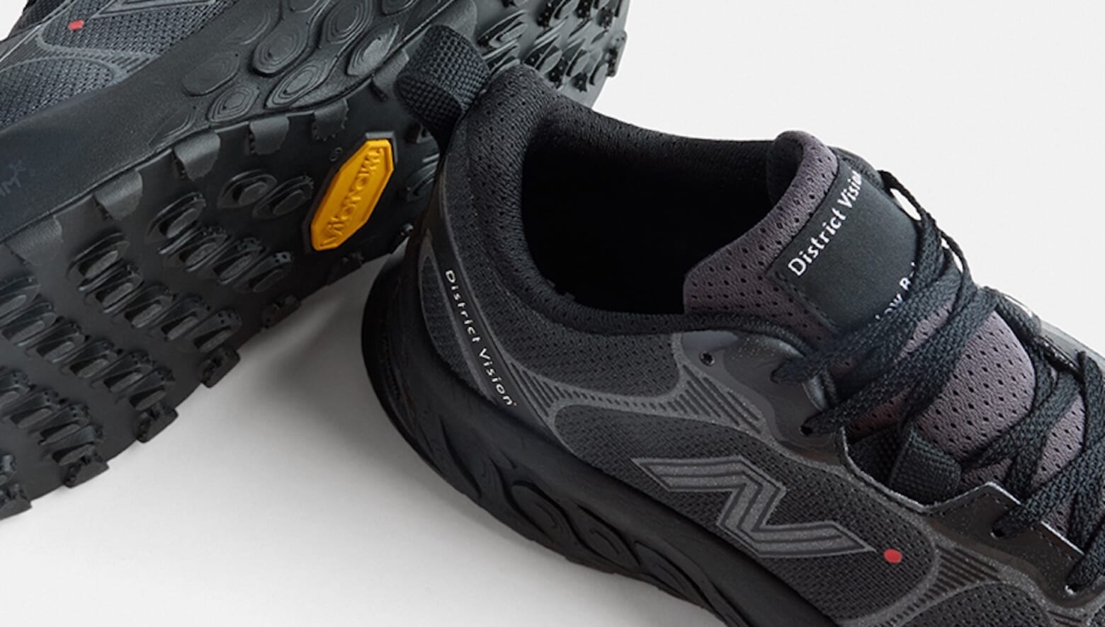 District Vision × NewBalance アノラック The New Balance X District Vision collab is stylish as heck