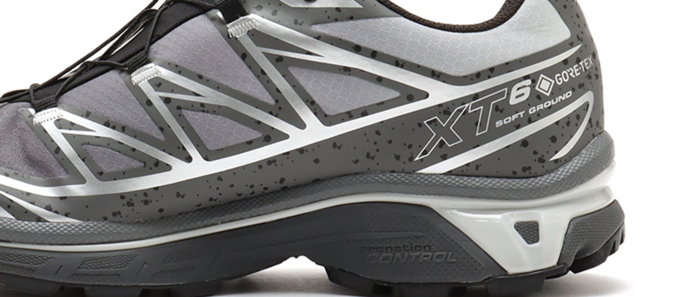 サロモン×アトモス第3弾。人気スニーカーが“コンクリートジャングル