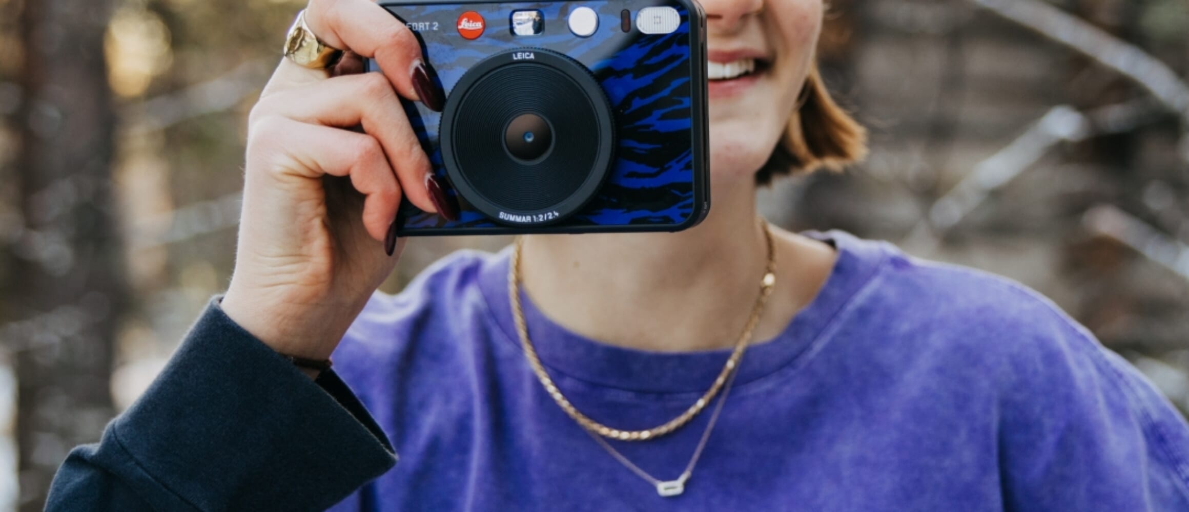 写真好きのスノーボーダーは必見。ライカのインスタントデジタルカメラ