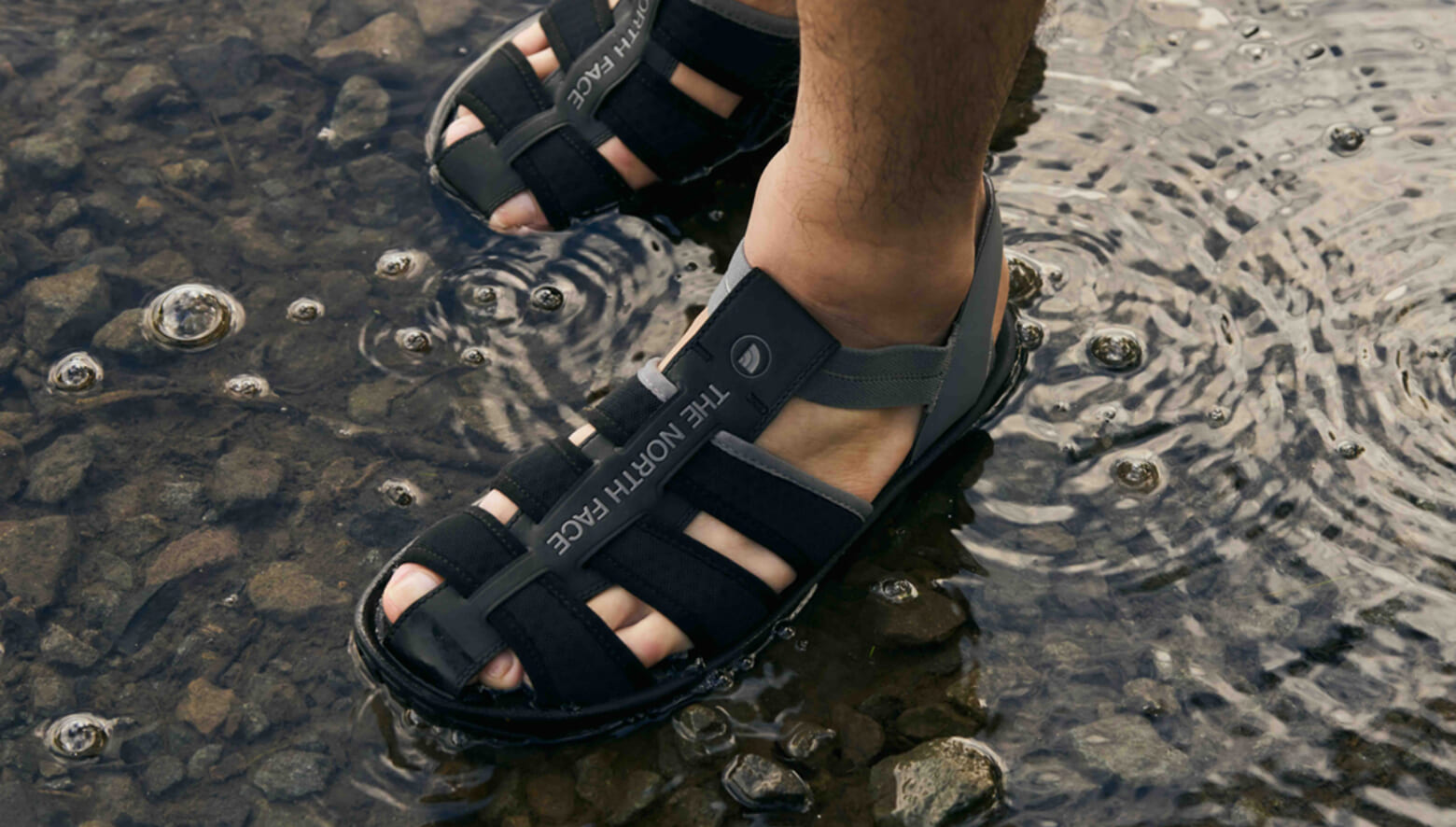 ザ・ノース・フェイスの大人気サンダル「STRATUM」が大幅リニューアル