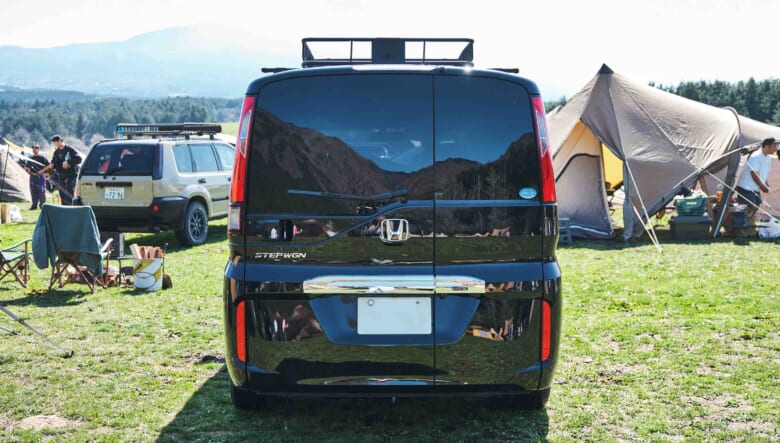 【’16 HONDA STEP WGN】キャンプスタイルに応じて積めるミニバンへ乗り換え。