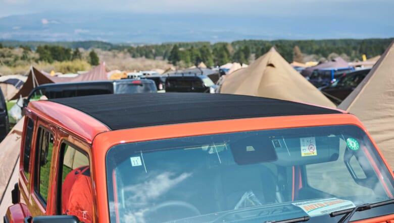 【’23 JEEP WRANGLER】自然の景色に映えるビビッドカラーが決め手。