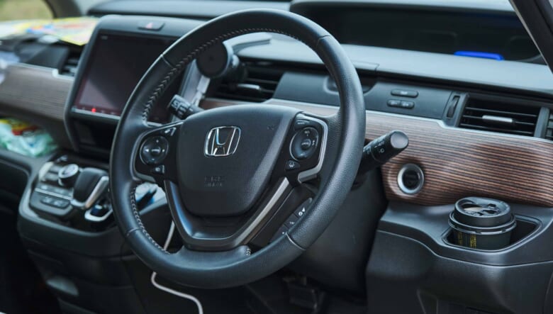 【’22 HONDA FREED+】荷室の広いコンパクトなミニバンがちょうどいい。
