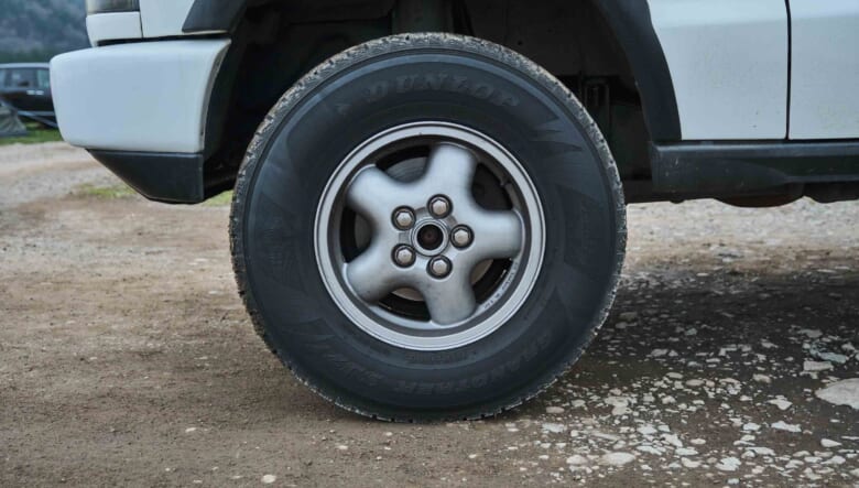 【’03 LAND ROVER DISCOVERY 2】街乗りでもフィールドでもちょうどいいサイズが魅力。