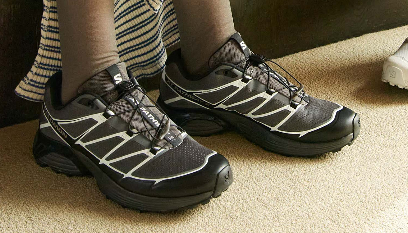 サロモンの傑作トレイルシューズにアーバンリサーチの感性を注入した