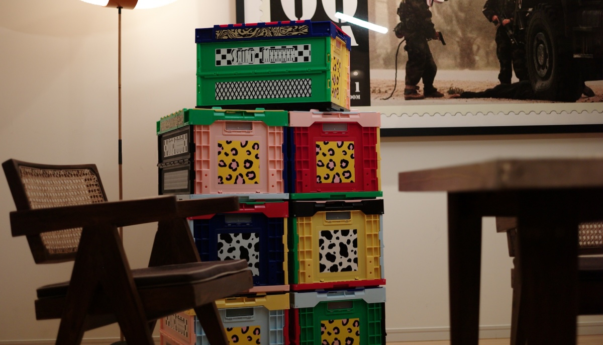 イメージは80年代に流行ったポストモダンから。ⒸSAINT Mxxxxxxより初