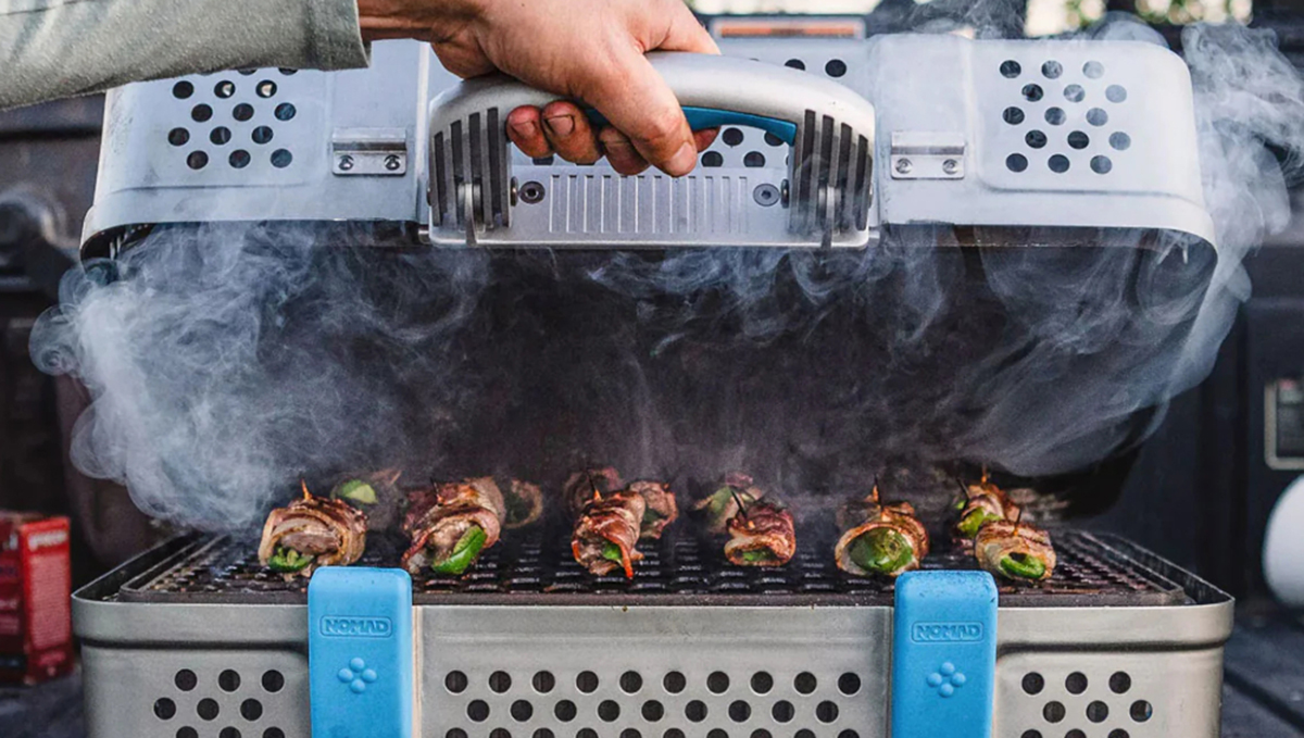 グリル　BBQ バーベキューグリル まさかのミルスペック！ 斬新・スーツケース型BBQグリルが、テキサス