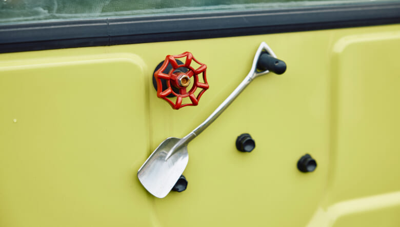 【’95 JIMNY JA12E】2代目ジムニーの最終型は、唯一無二のカラーが◎。