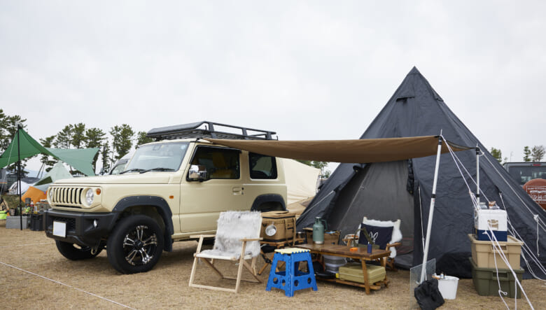 【’23 JIMNY JB64】キャンプがより楽しくなるレトロ風なエクステリア。