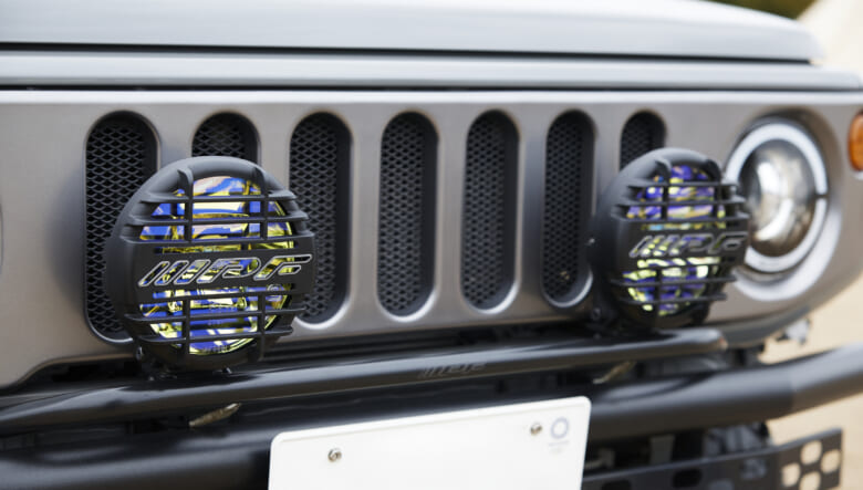 【’23 JIMNY JB64】サイドも正面もぬかりなし！細部パーツにこだわりあり。