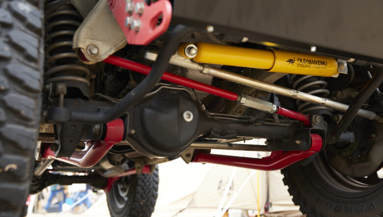 【’19 JIMNY JB64】シンプルなフロントが、迫力ある足元を強調!!