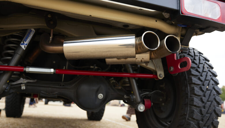 【’19 JIMNY JB64】シンプルなフロントが、迫力ある足元を強調!!