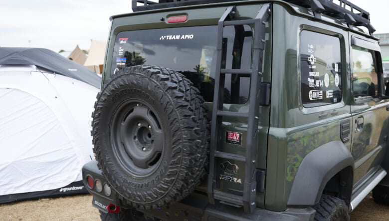 【’18 JIMNY SIERRA JB74】リノ入りカモフラ柄で、マイルドアドベンチャー。