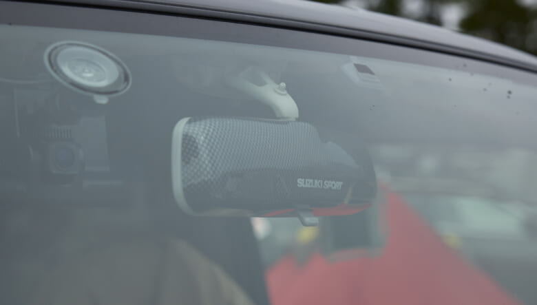 【’11 JIMNY JB23】フル装備の上位モデルを、走りも楽しめるMT車で。