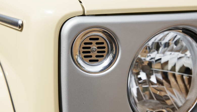 【’22 JIMNY SIERRA JB74】古きよき時代を彷彿させる、素朴なアメリカンテイスト。