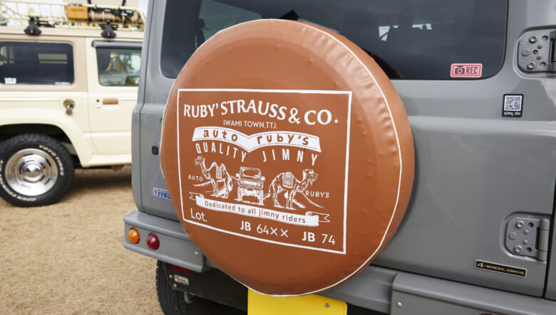 【’22 JIMNY JB64】DIYのステッカーを多用し、USAクラシックを目指す。