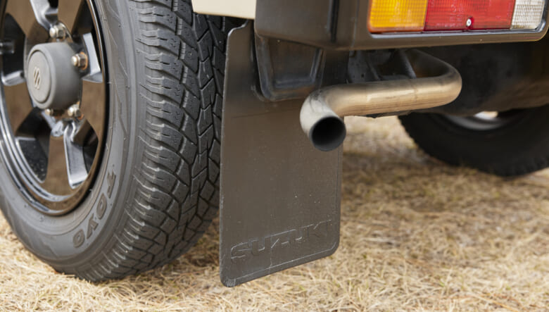 【’95 JIMNY JA11】高級感を醸す、こだわりのボディカラーがポイント。