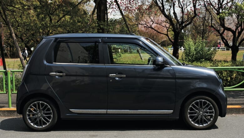 クルマはあまりくわしくないと話す井澤さんだが、車種選びにはバイク乗りならではのこだわりあり。「せっかくならバイクの製造も手がけるメーカーがいいと思い、クルマの走りにも定評のあるホンダに決めました」。