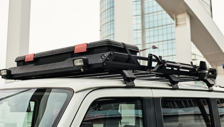 ルーフラックはジムニー用を流用。