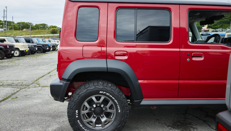 【’25 JIMNY NOMADE JC74】使い勝手も走りも大満足！話題の5ドア・ノマドで参戦。