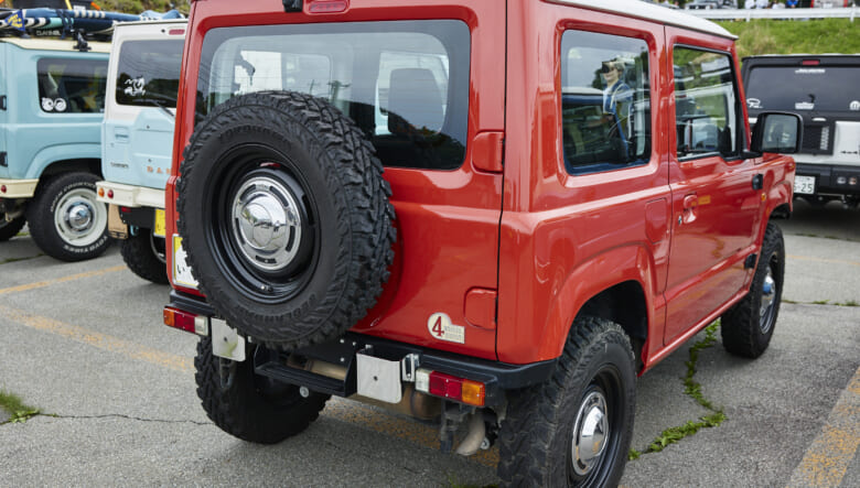 【’24 JIMNY JB64】ヨンマル顔のジムニーでオフローダーの憧れを再現！