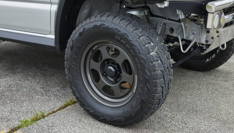 【’24 JIMNY SIERRA JB74】1年考え抜いたカスタムは、差し色の水色がポイント。