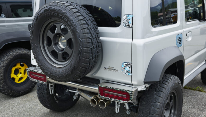 【’24 JIMNY SIERRA JB74】1年考え抜いたカスタムは、差し色の水色がポイント。