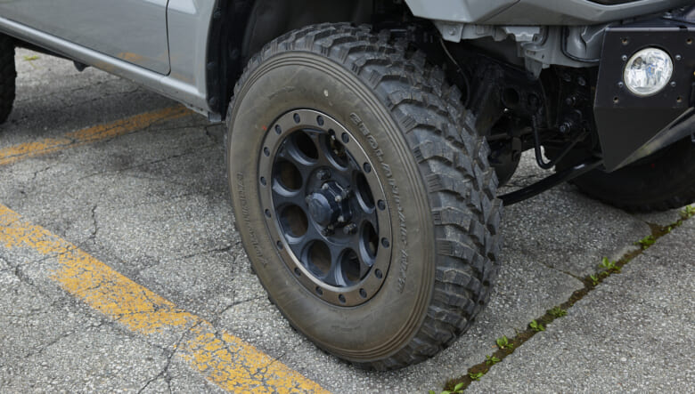 【’19 JIMNY JB64】ゴツい足回りを組み合わせ、ライトなオフロードも楽しむ。