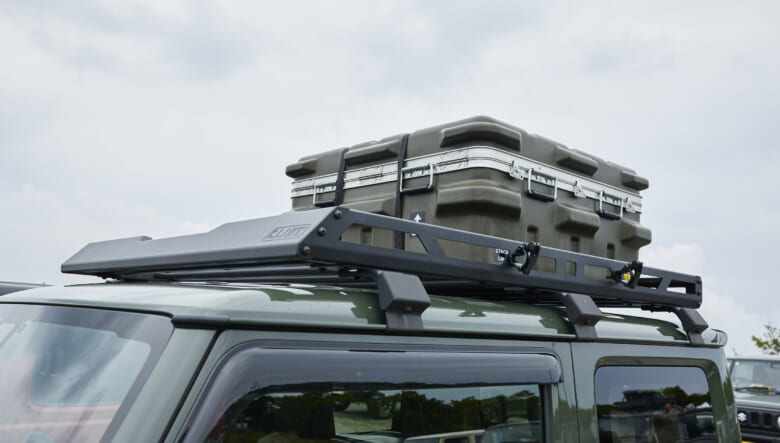 【’23 JIMNY SIERRA JB74】小物選びで雰囲気アップ！ちょいミリタリーテイスト。