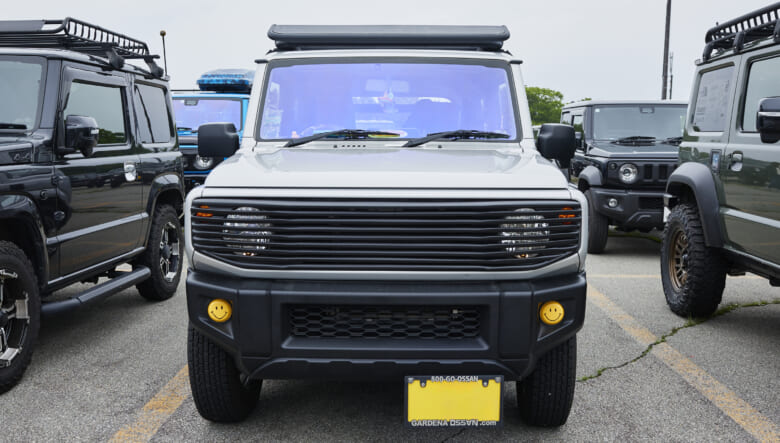 【’19 JIMNY JB64】2インチローダウンで、アメ車テイストを演出。