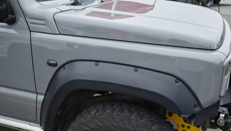 【’21 JIMNY SIERRA JB74】タクティカルな色使いで、ワイルドなシエラを実現！
