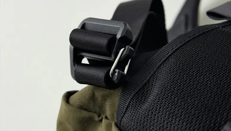 ランブリング特化な4WAYバッグ⁉︎ カレドアーらしさ満点の新作は、旅行やキャンプにも◎。