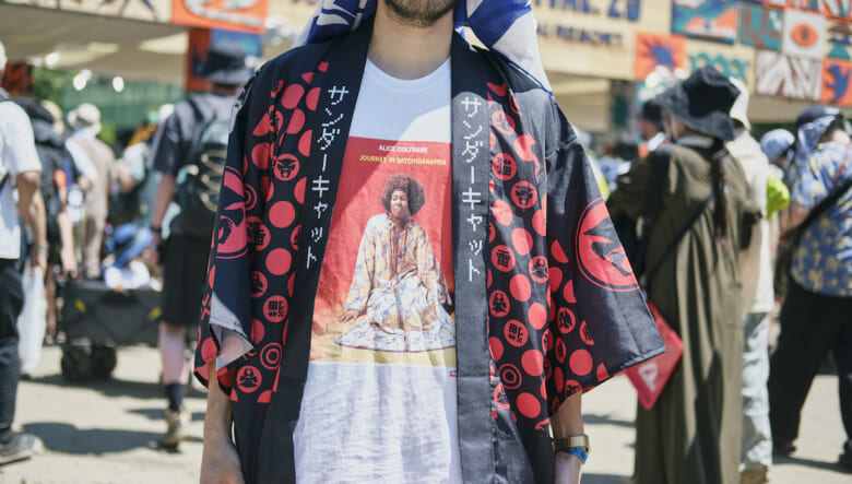 法被を着こなし、お祭り気分を満喫。-FUJI ROCK FESTIVAL ’25-